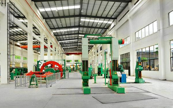 礦物質(zhì)電纜生產(chǎn)車(chē)間